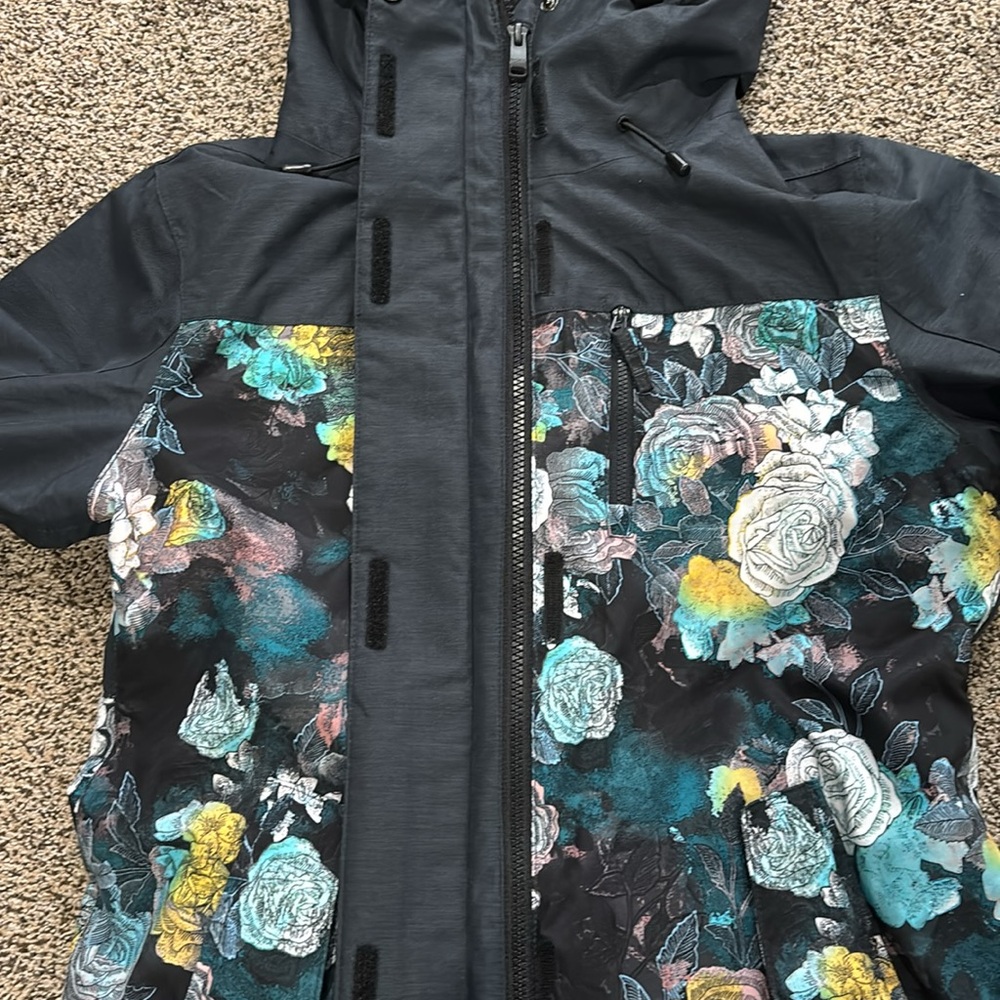 Roxy Jacket - Picture 5 of 7